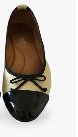Pavement Ballet flats