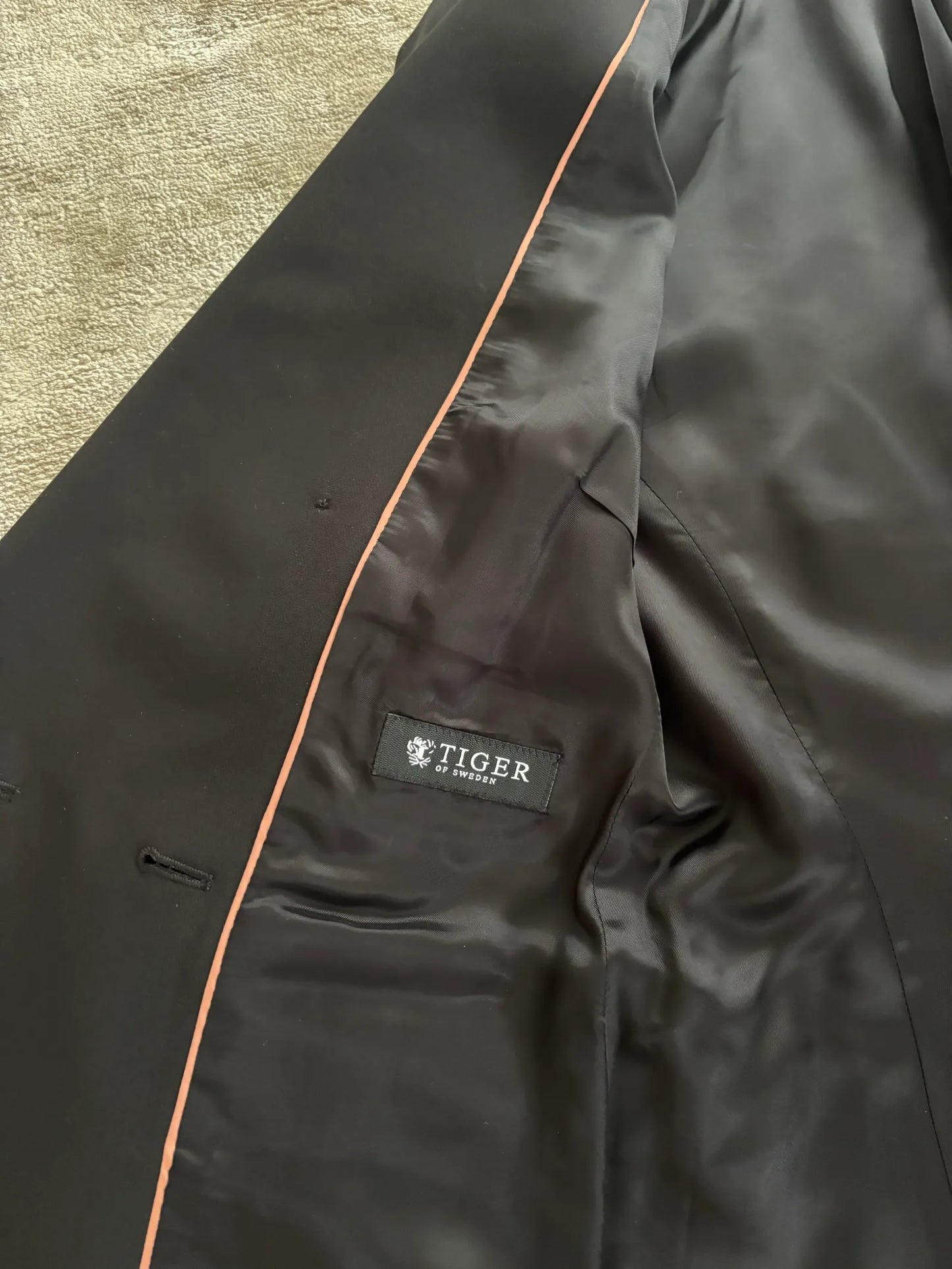 Tiger of Sweden Suit