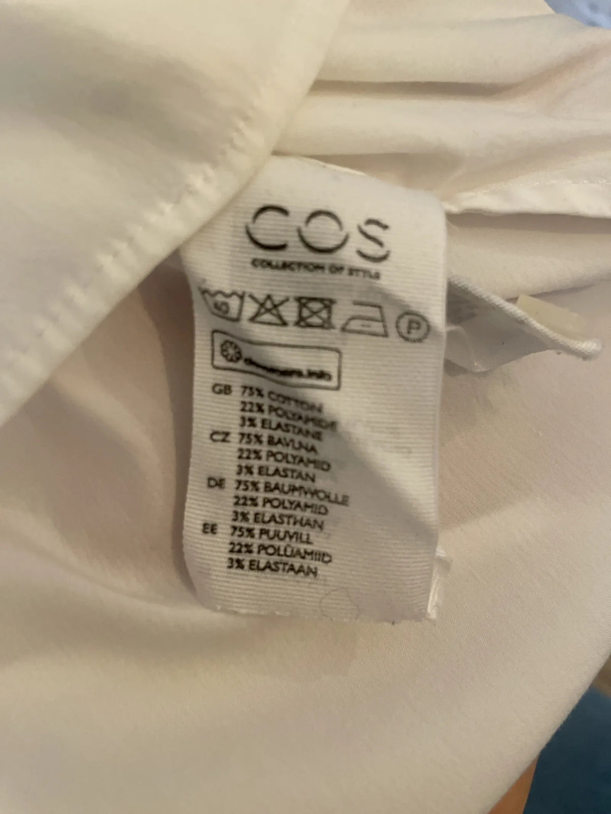 Cos-skjorta