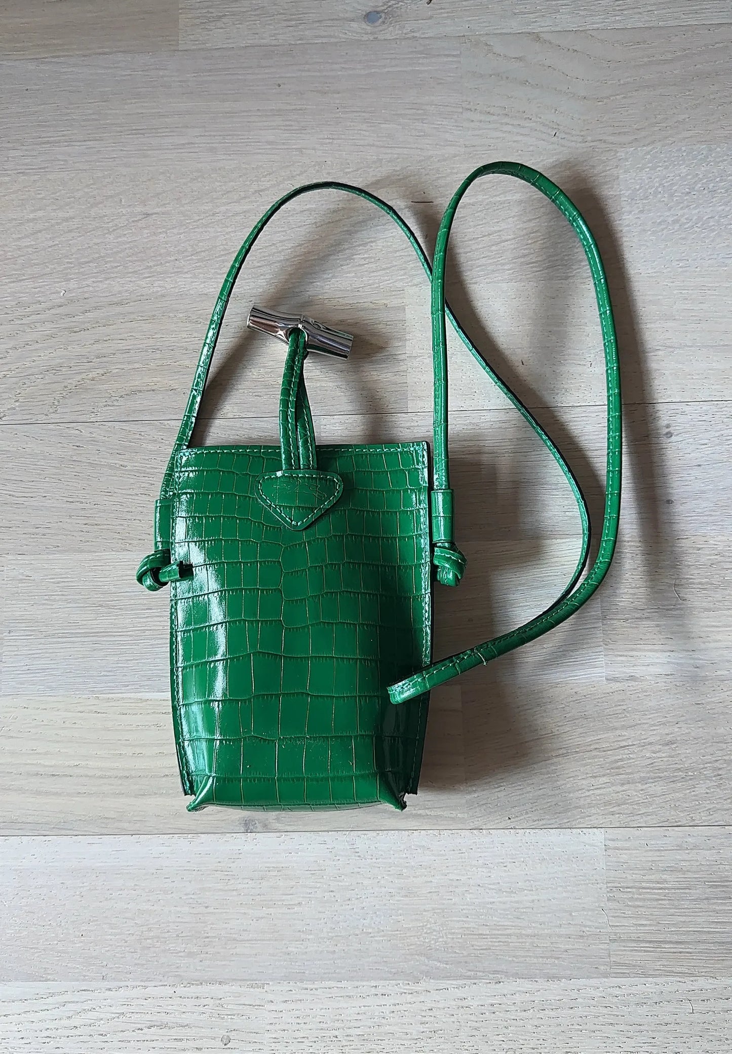 Longchamp-axelremsväska