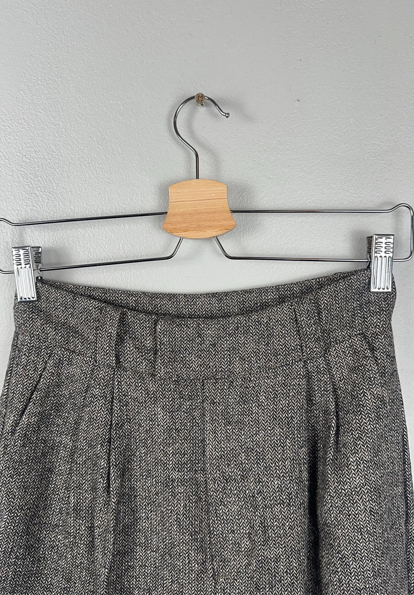 Rumored-ullkostymbyxor NWT