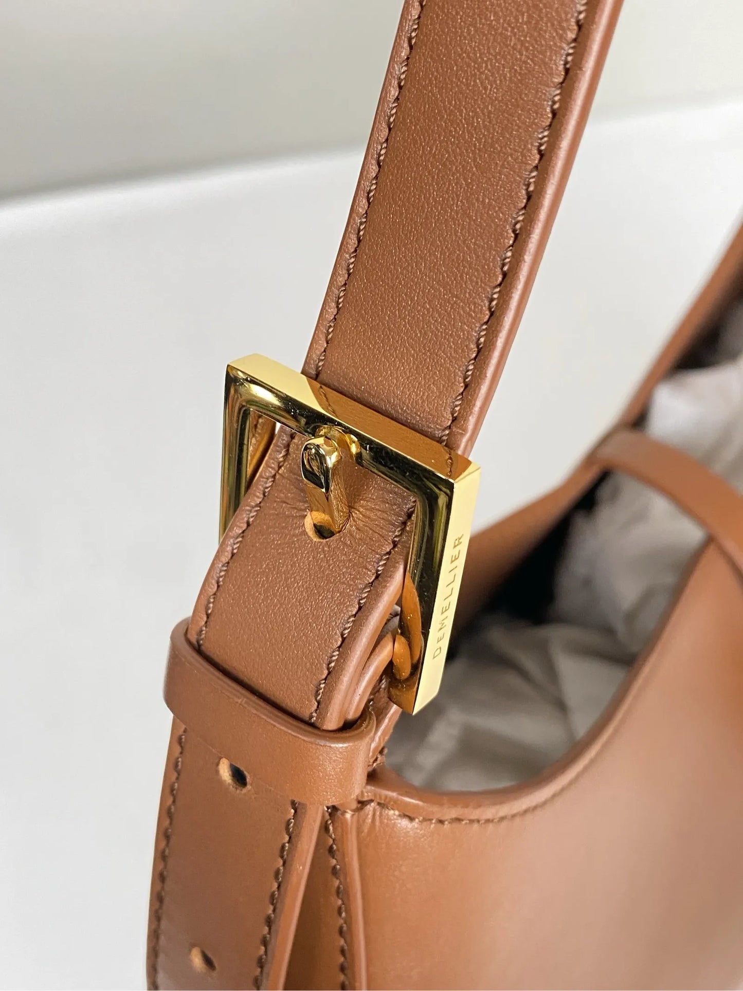 Demellier London-skinnhandväska NWOT