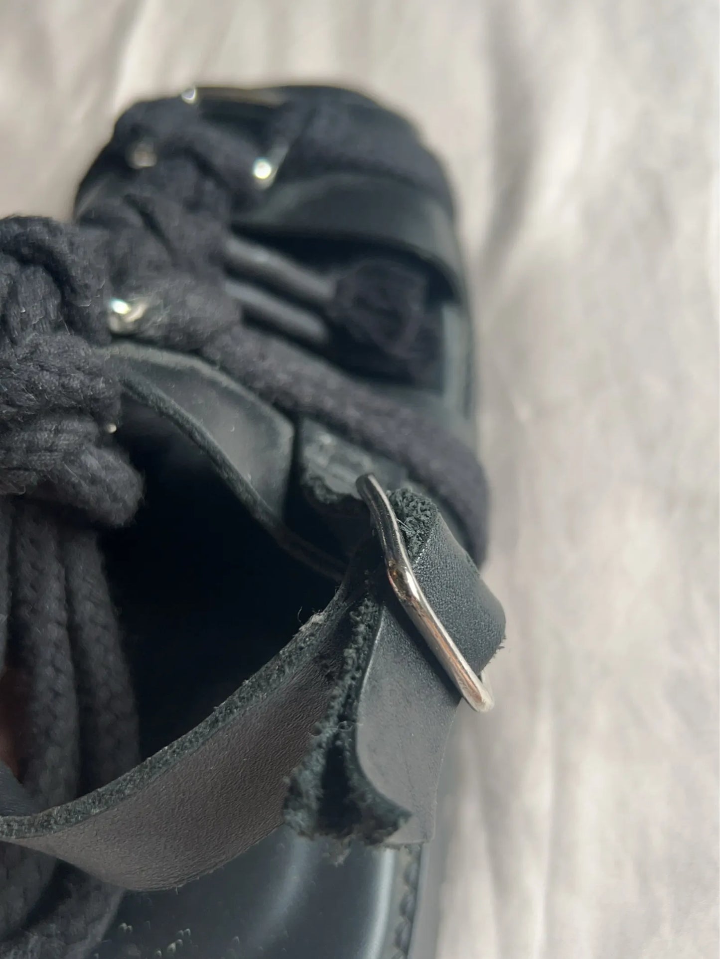 Rodebjer Tia-skinnsandaler