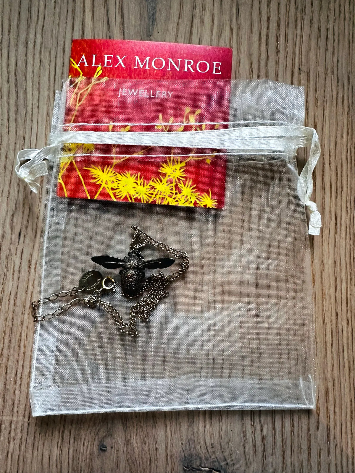Alex Monroe Busy Bee-halsband