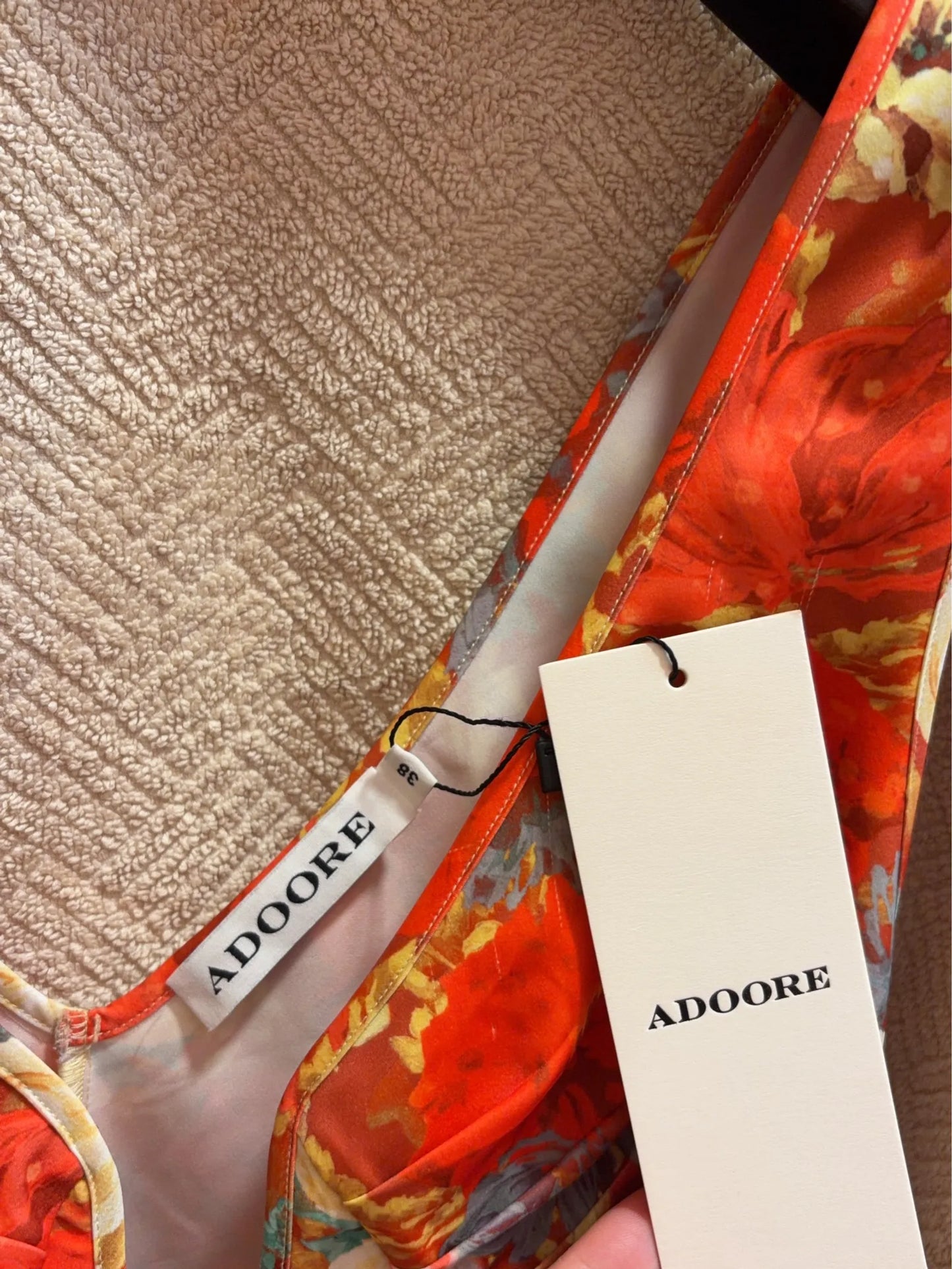 Adoore-klänning NWT