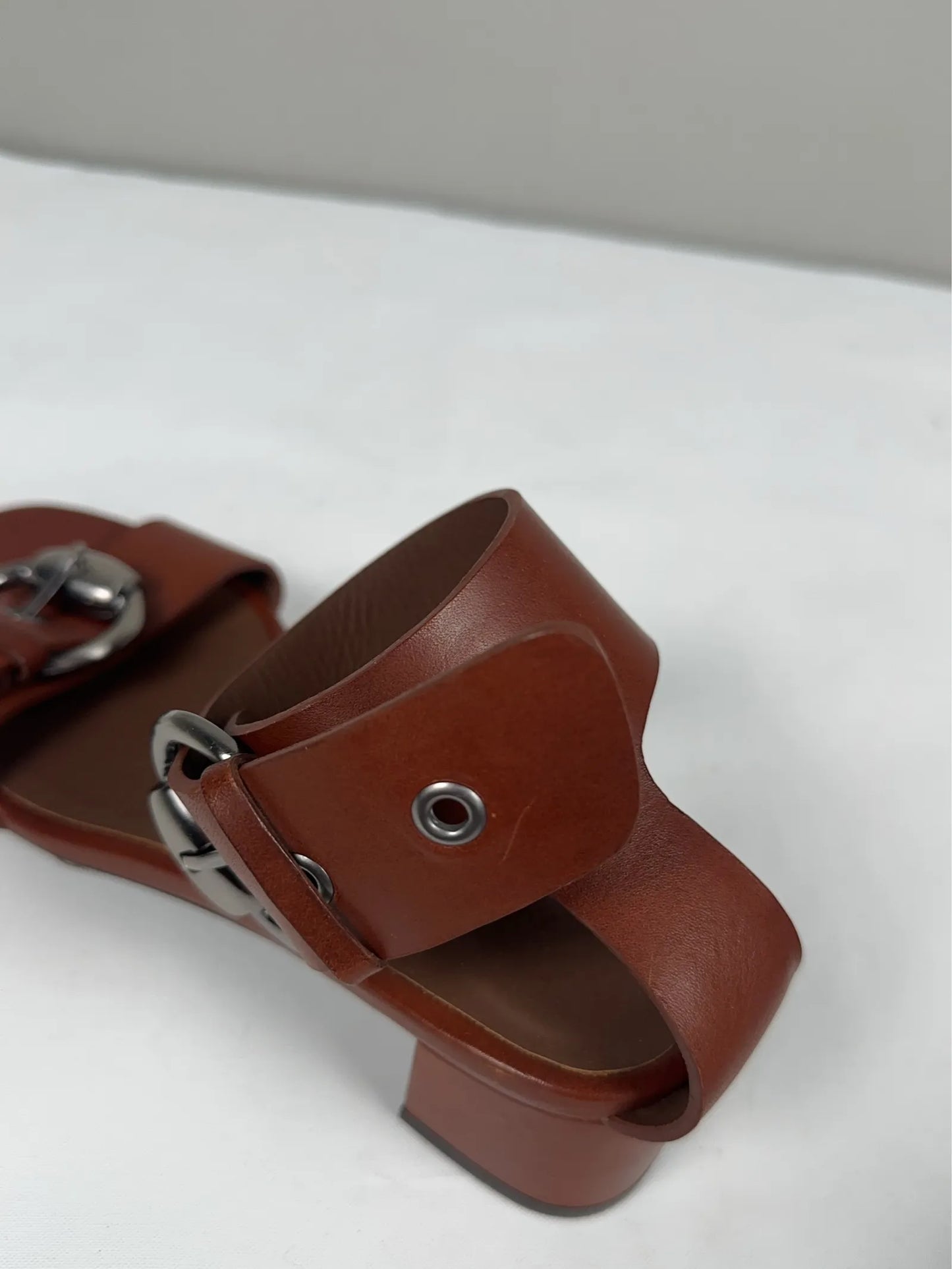 Filippa K Buckle-skinnklackar