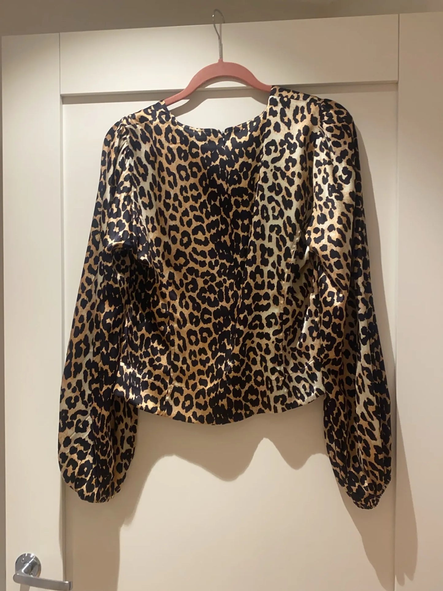 Ganni-sidenblus NWT