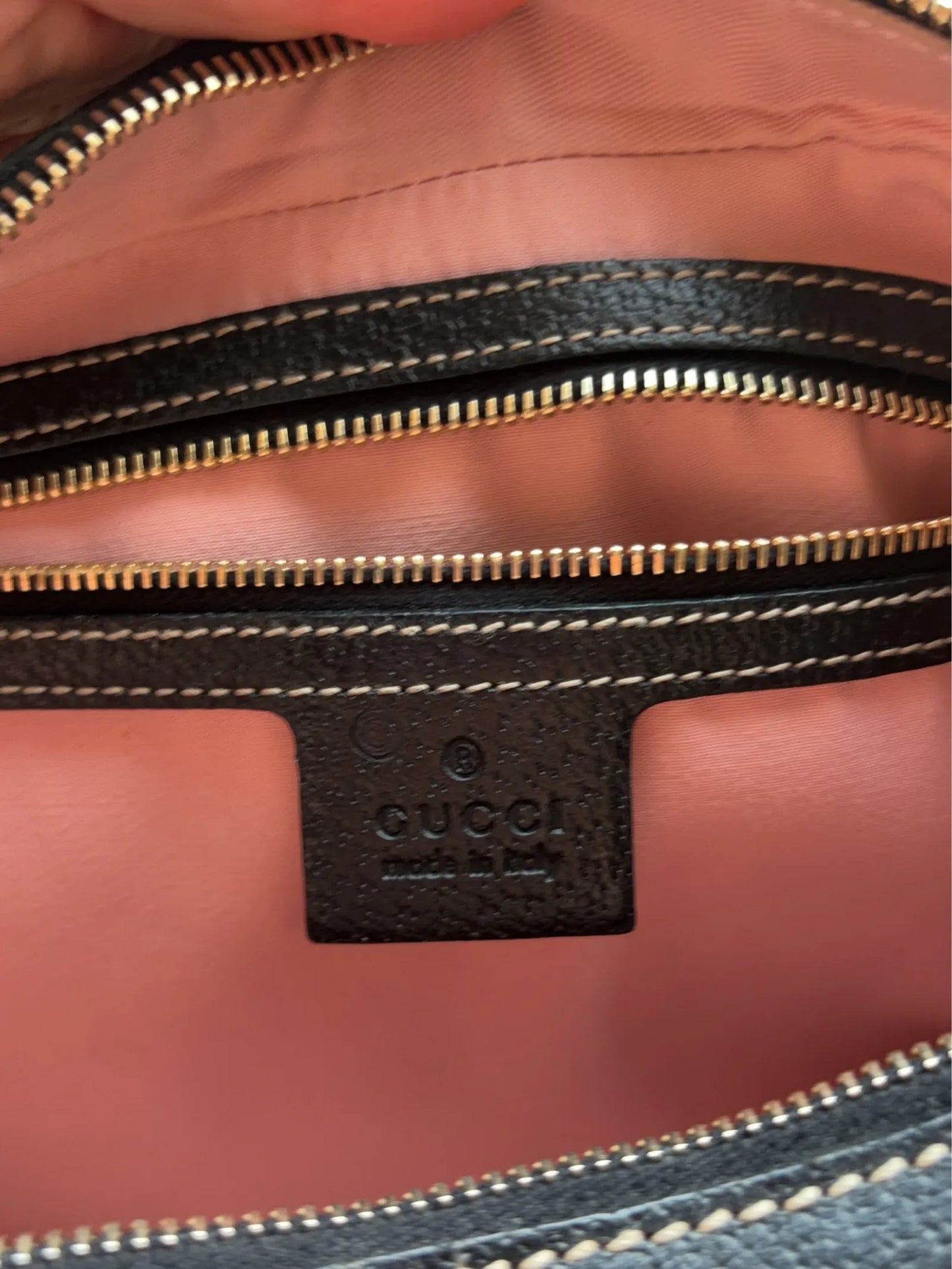 Gucci-sidenhandväska
