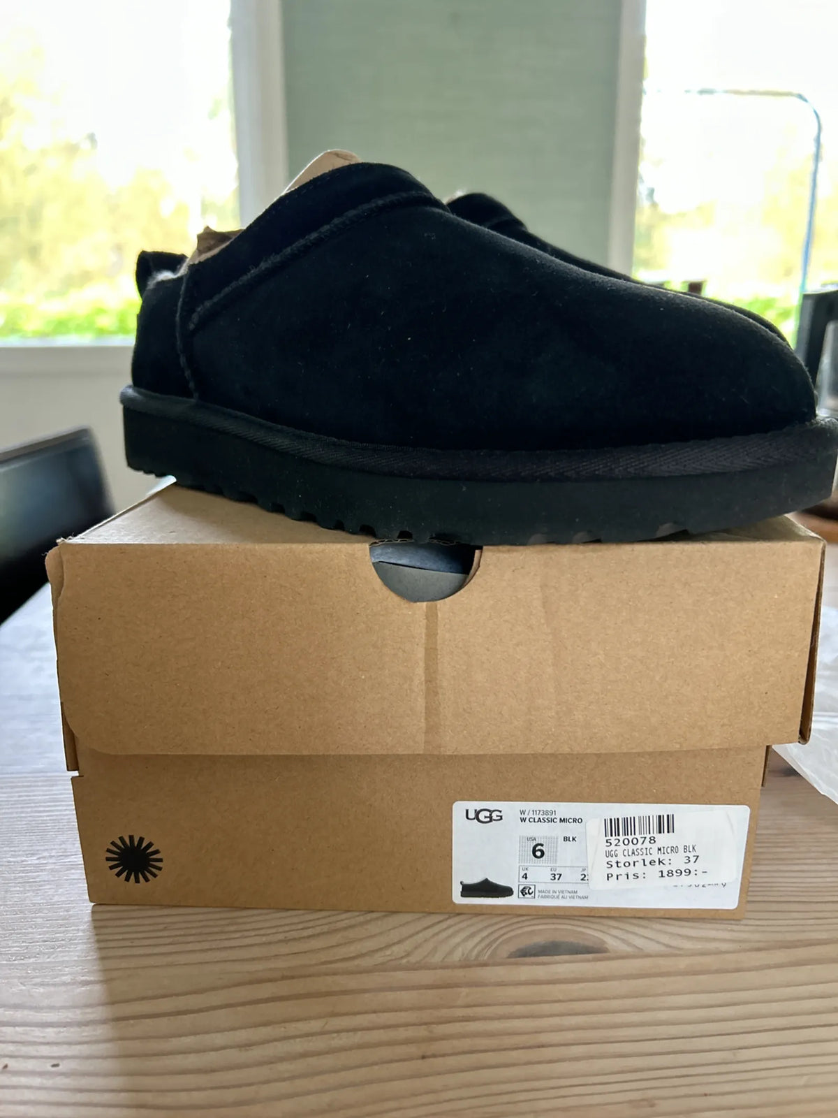 Ugg Classic Micro-boots NWOT