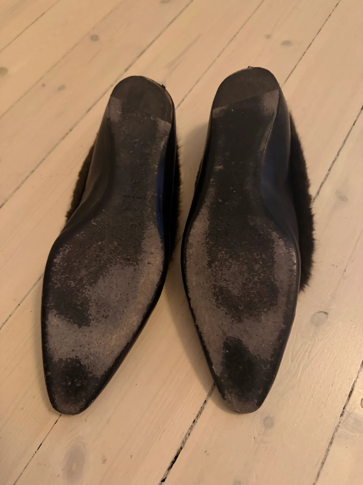 Toteme-skinnballerinaskor