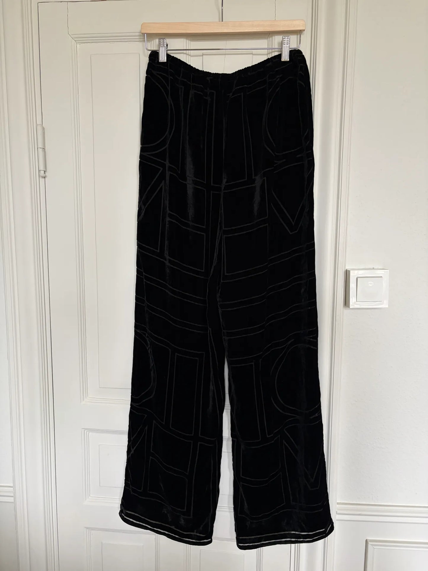 Toteme Monogram Devoré Pj Bottoms Black Trousers