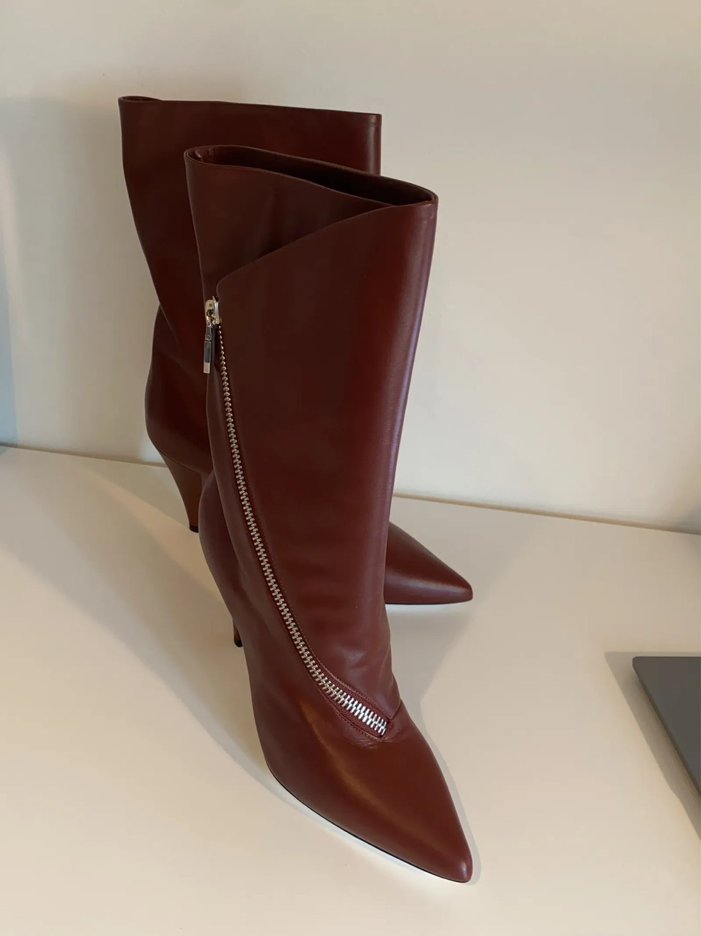 Givenchy Police 80 Cognac Leather-skinnboots NWOT