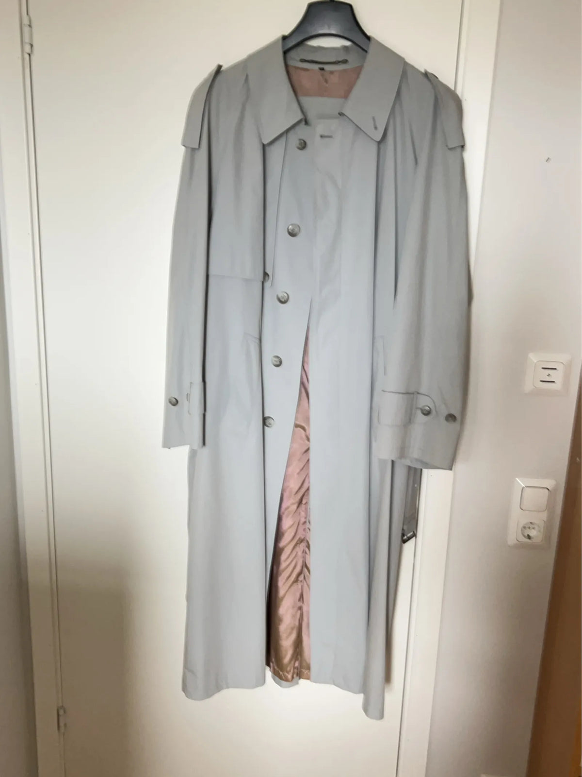 Lazzari-trenchcoat