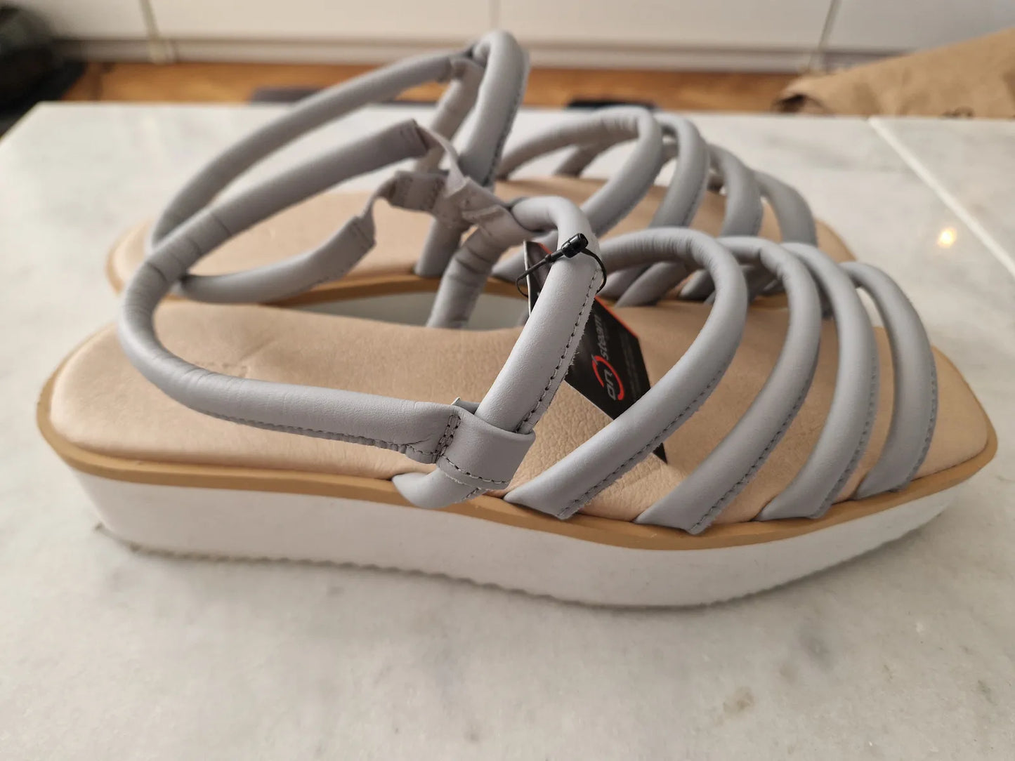 Gram Om Steam Sandals