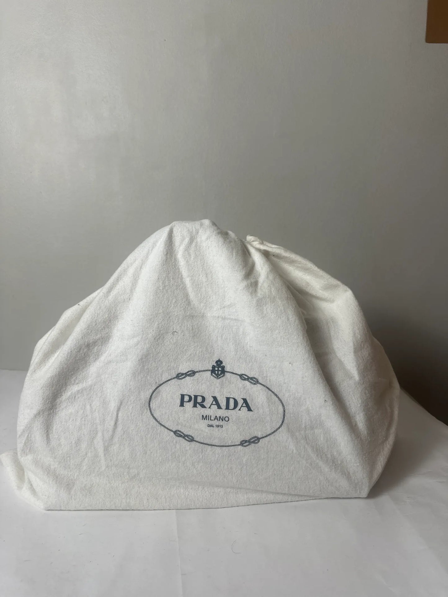 Prada-handväska