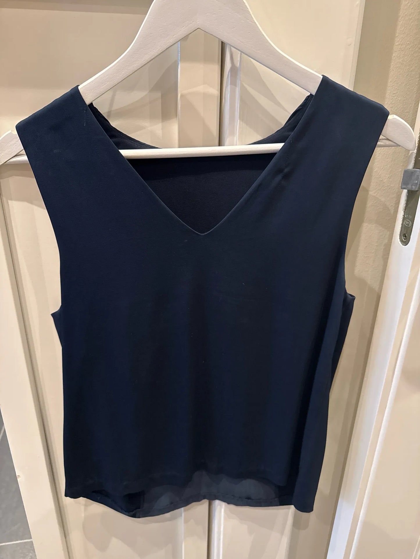 2NDDAY-blus