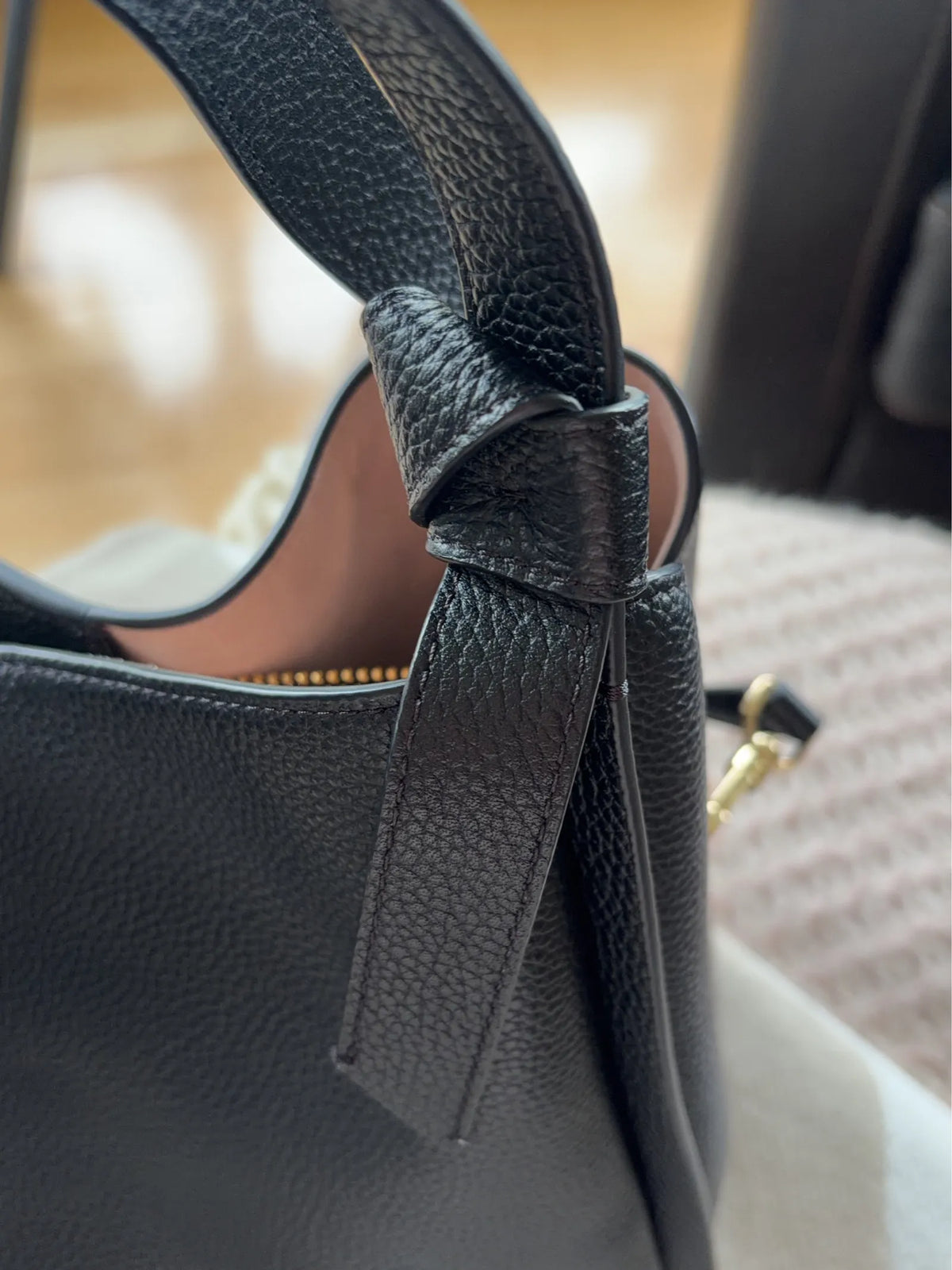 Kate Spade Knott Pebbled Medium Tote Shoulder bag