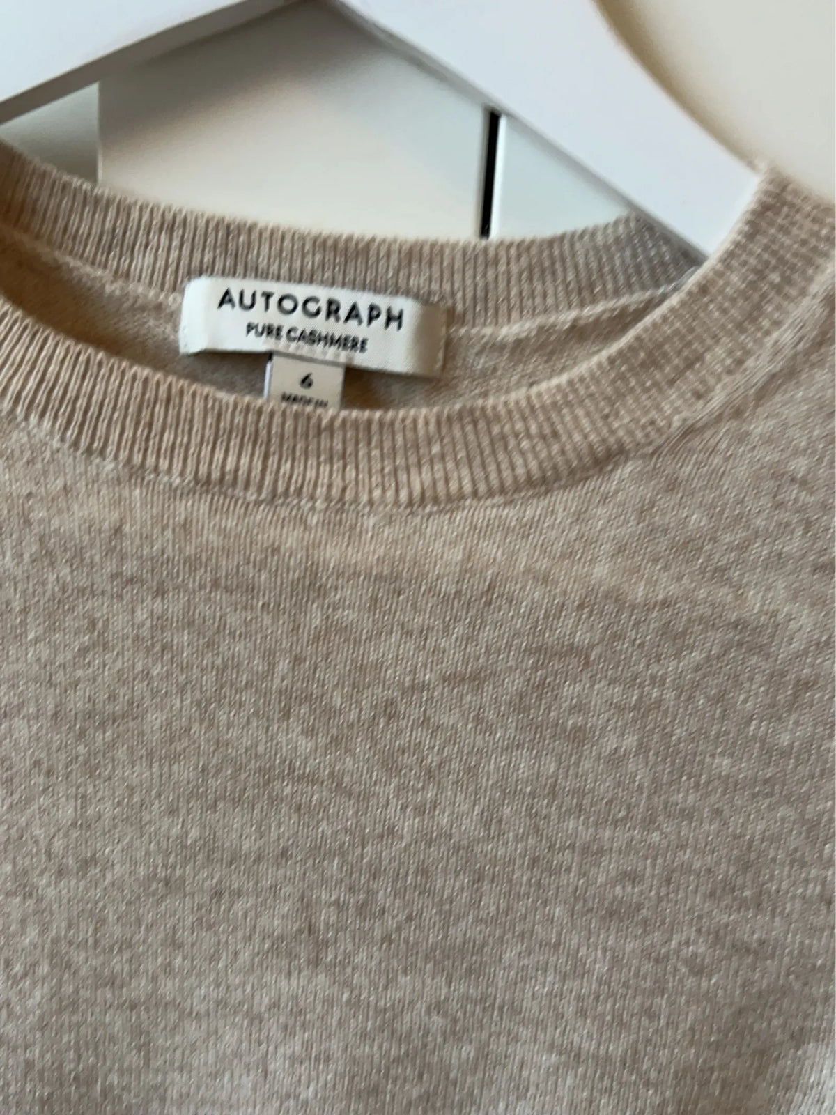 25223446 Sweater