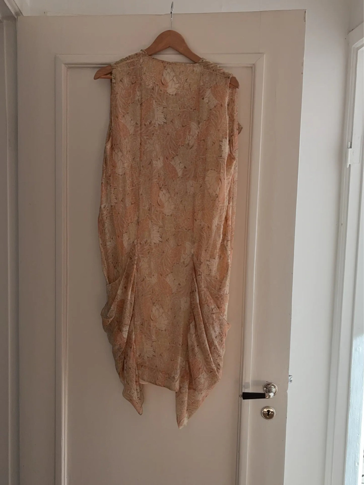 By Malene Birger-sidenklänning NWOT