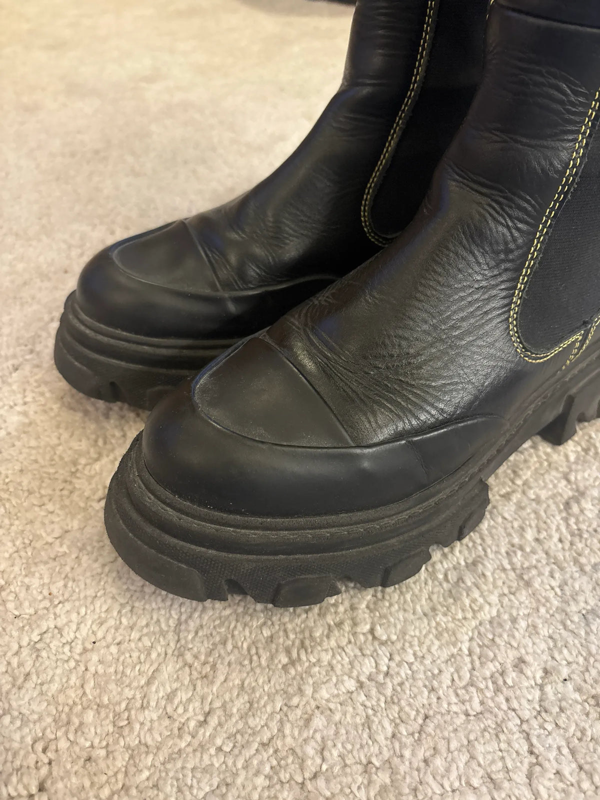 Ganni-skinnboots