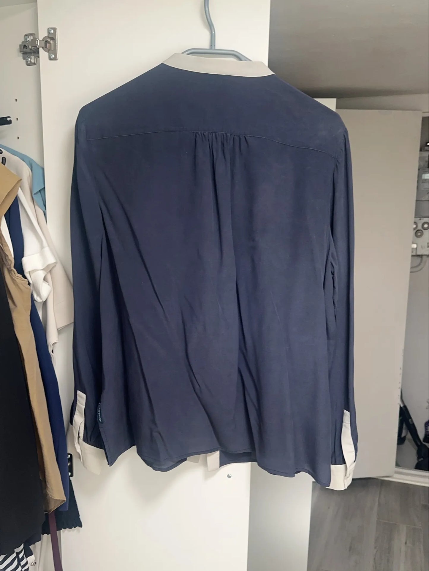 Armani-blus