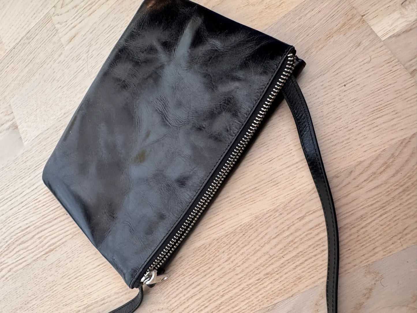 Hope-skinnkuvertväska NWOT
