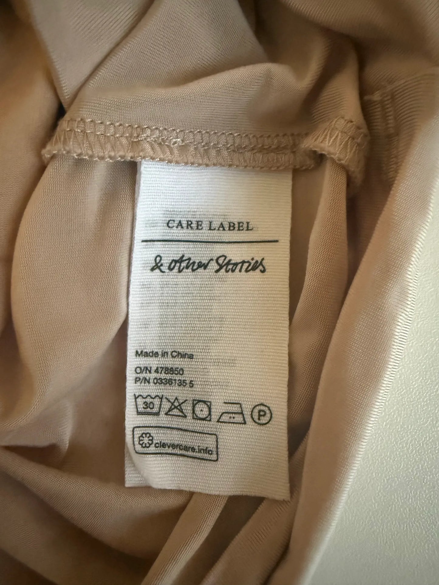 & Other Stories-blus