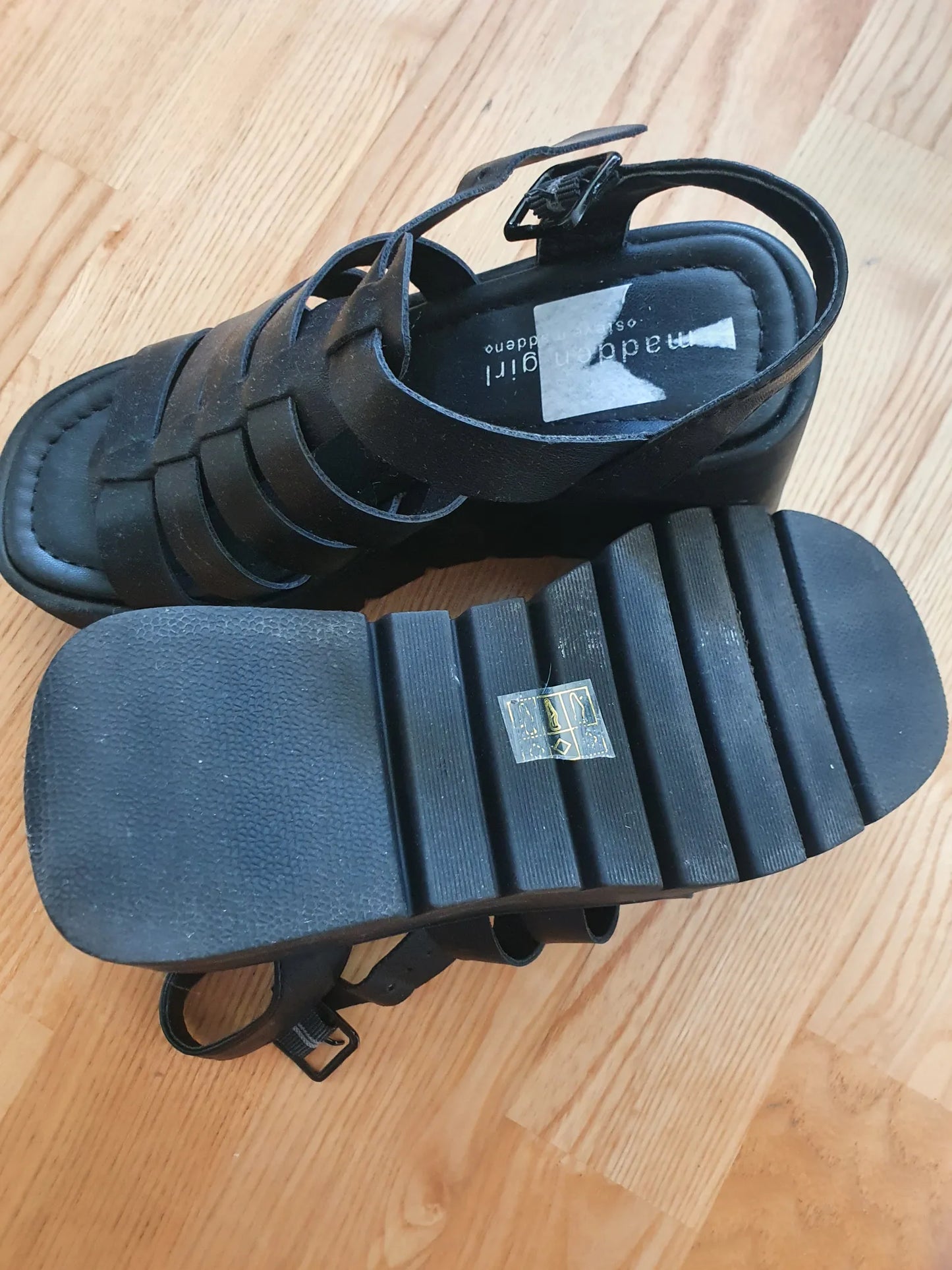 Steve Madden-sandaler NWOT