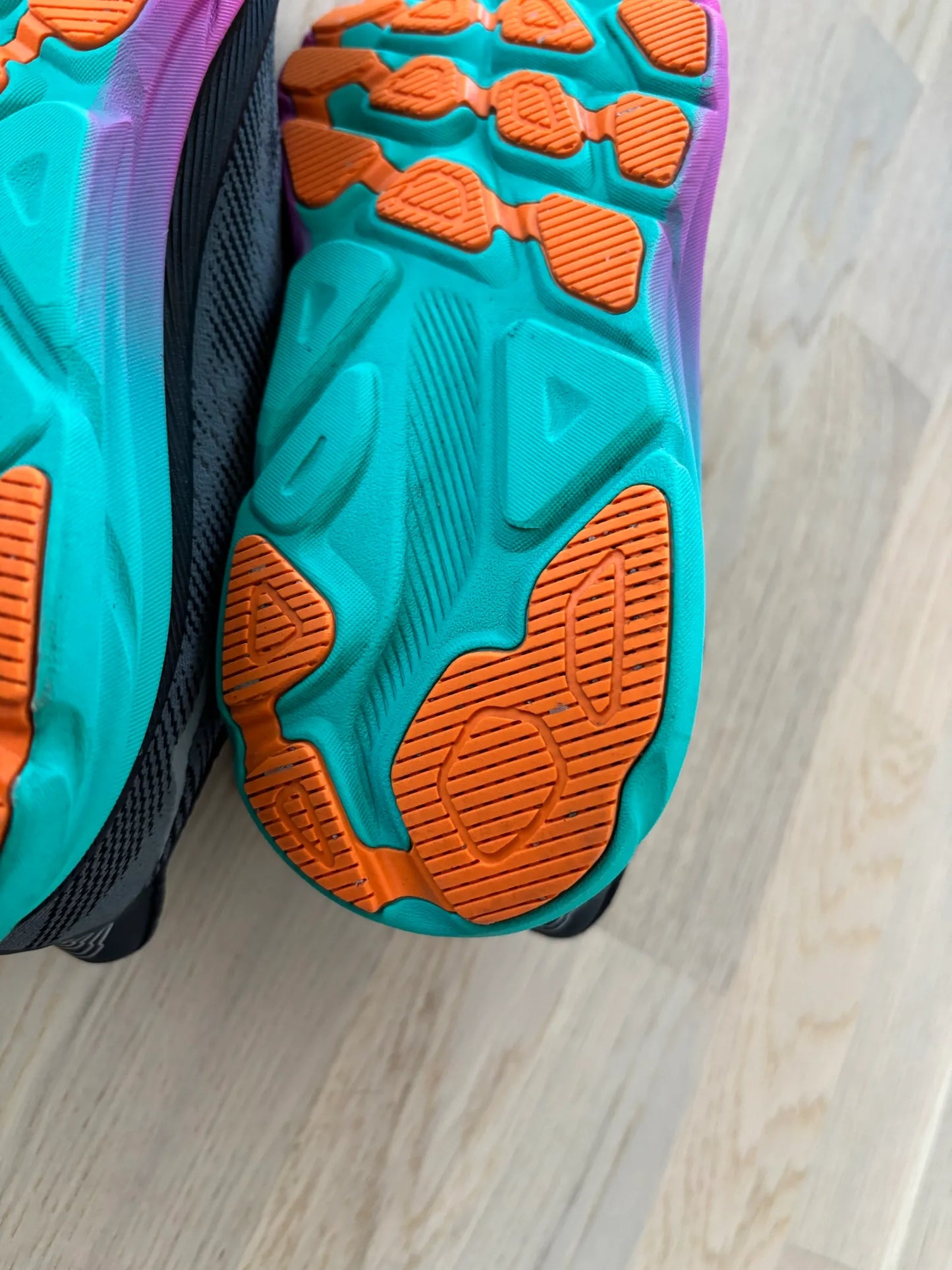 HOKA Clifton 9 Shoes