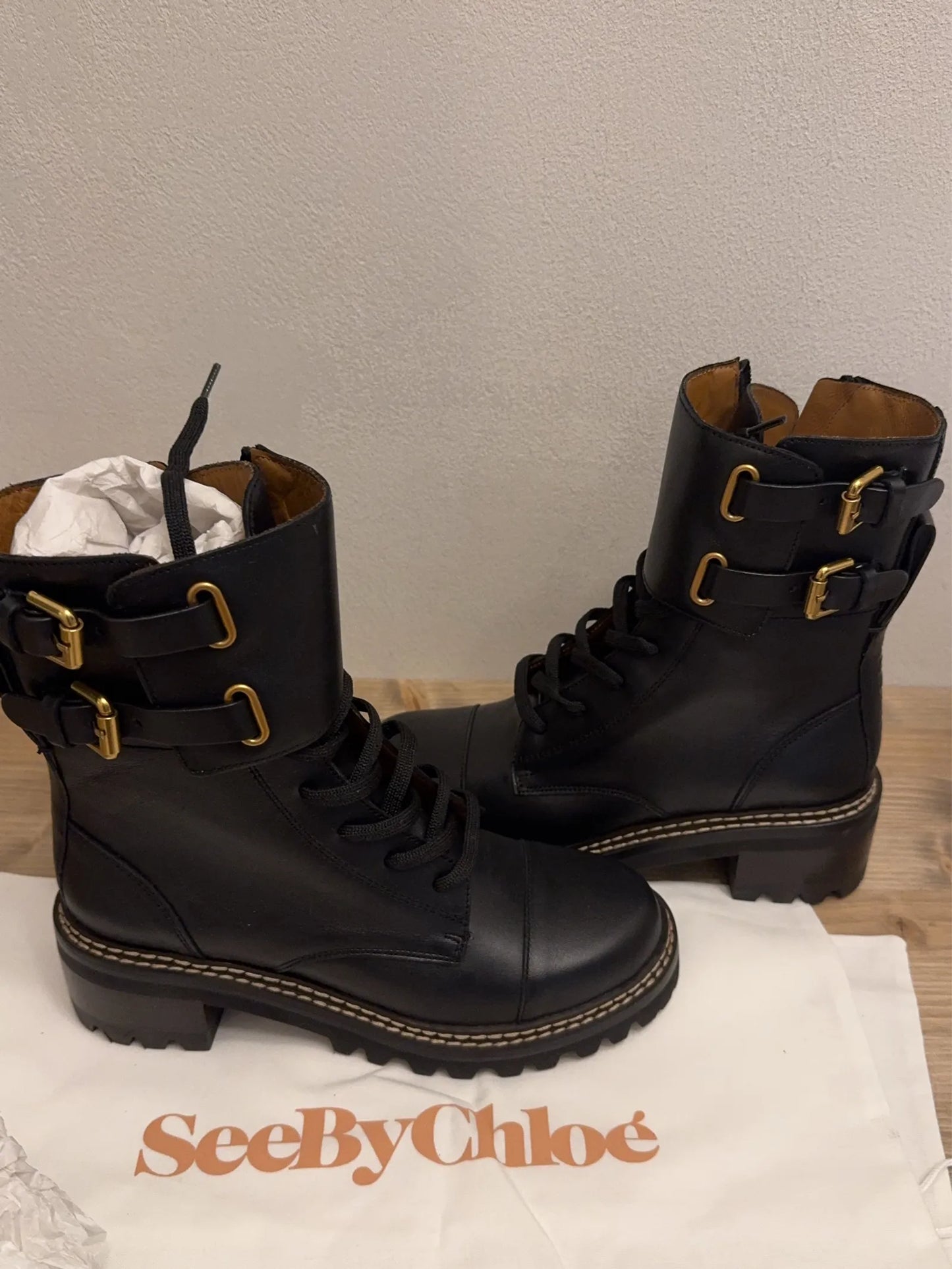 See by Chloé-skinnkängor NWOT