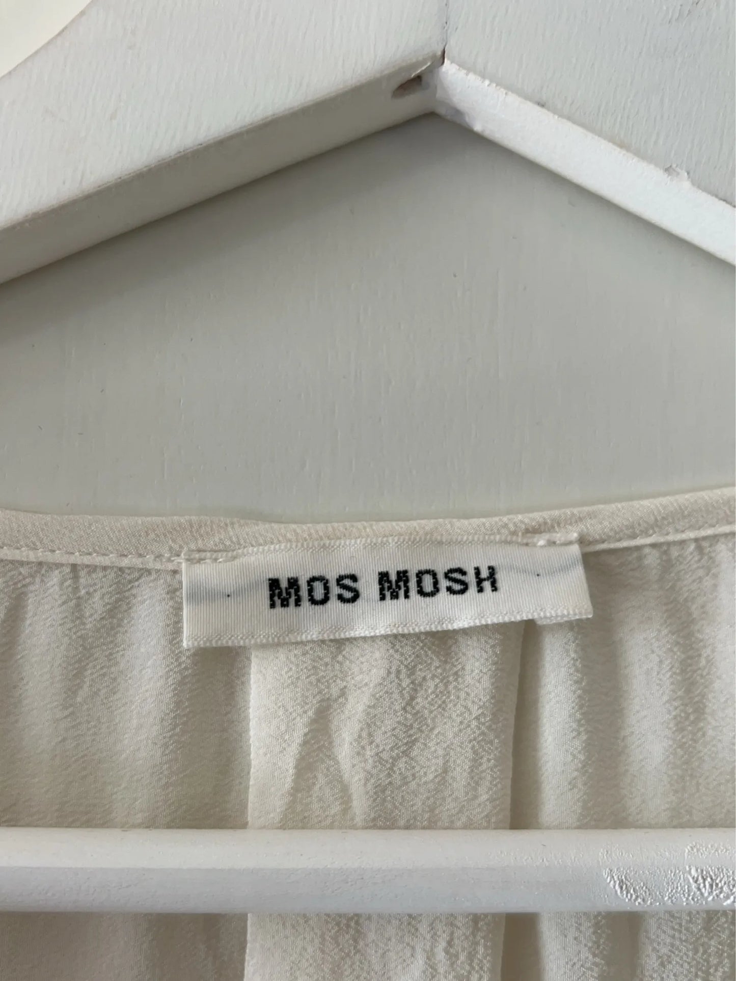 Mos Mosh-blus