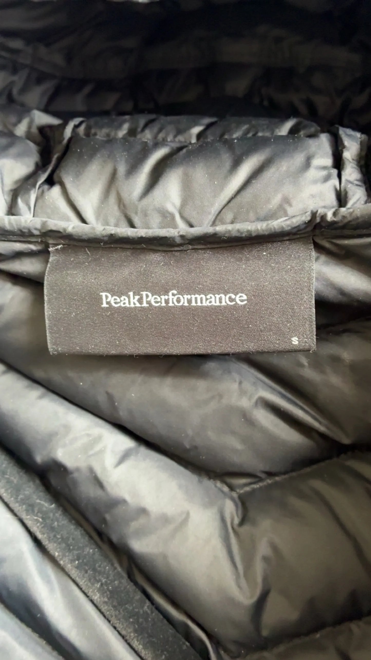 Peak Performance Puffer jacket