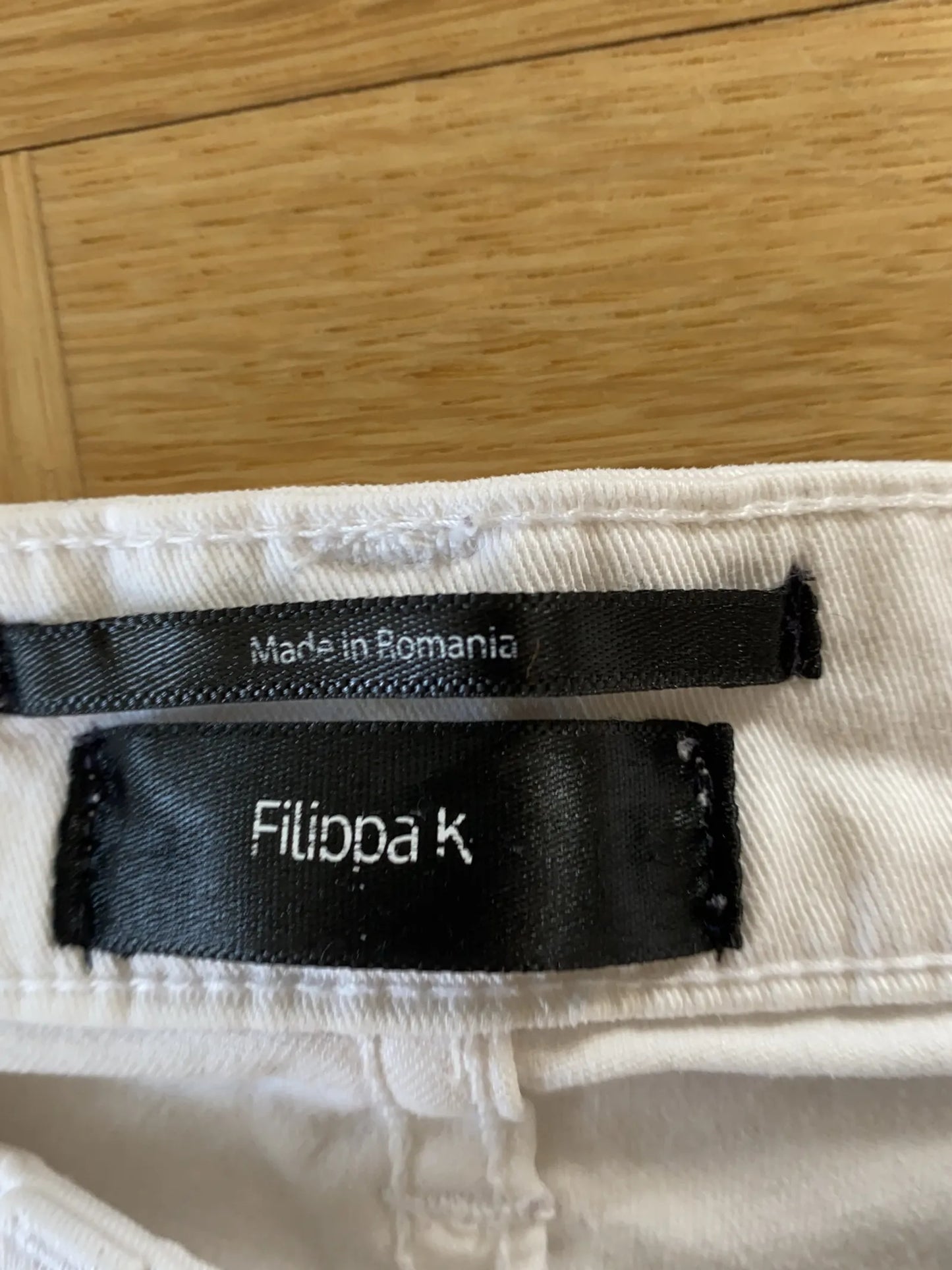 Filippa K Niki Crop Teill White Jeans