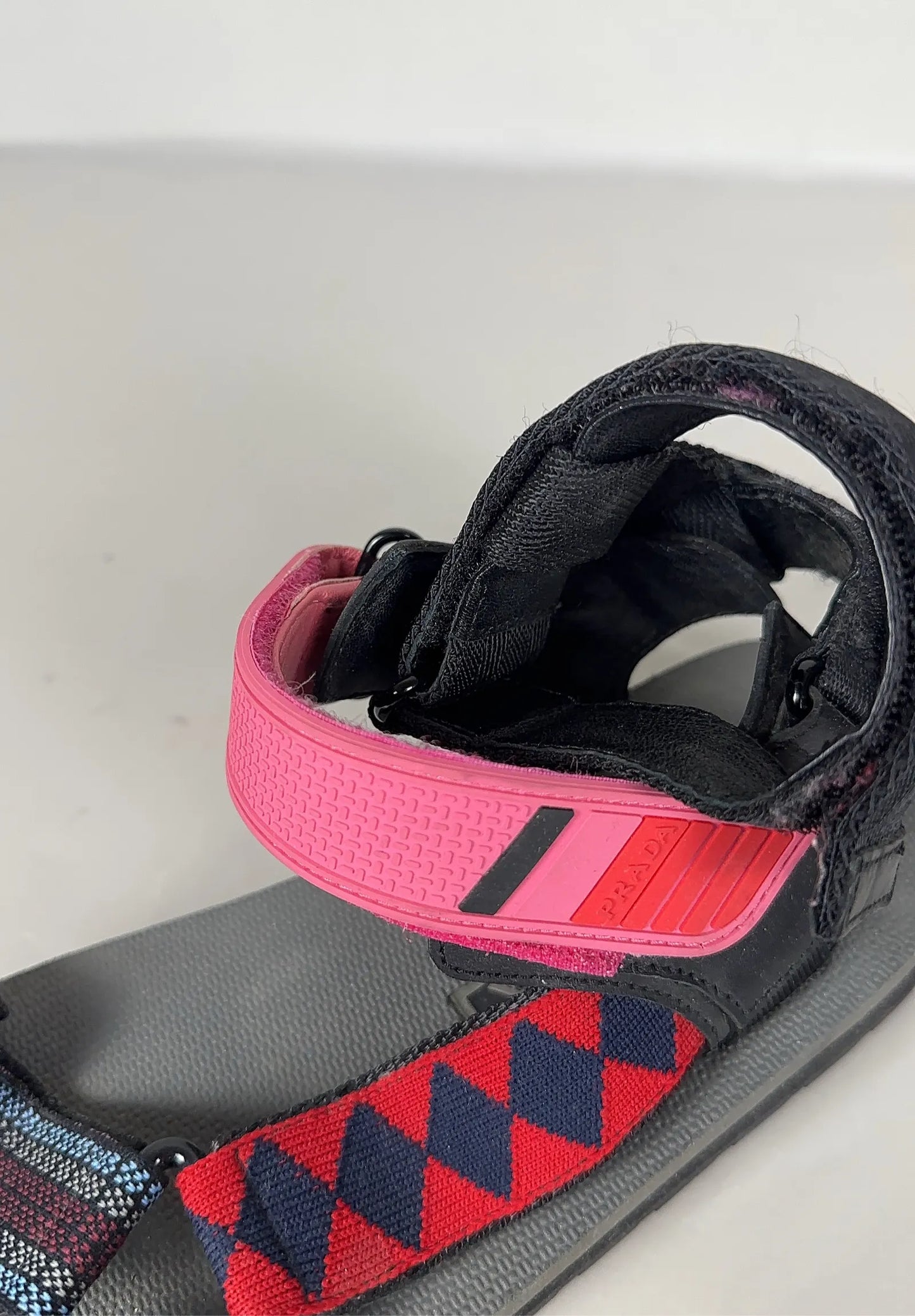 Prada-sandaler