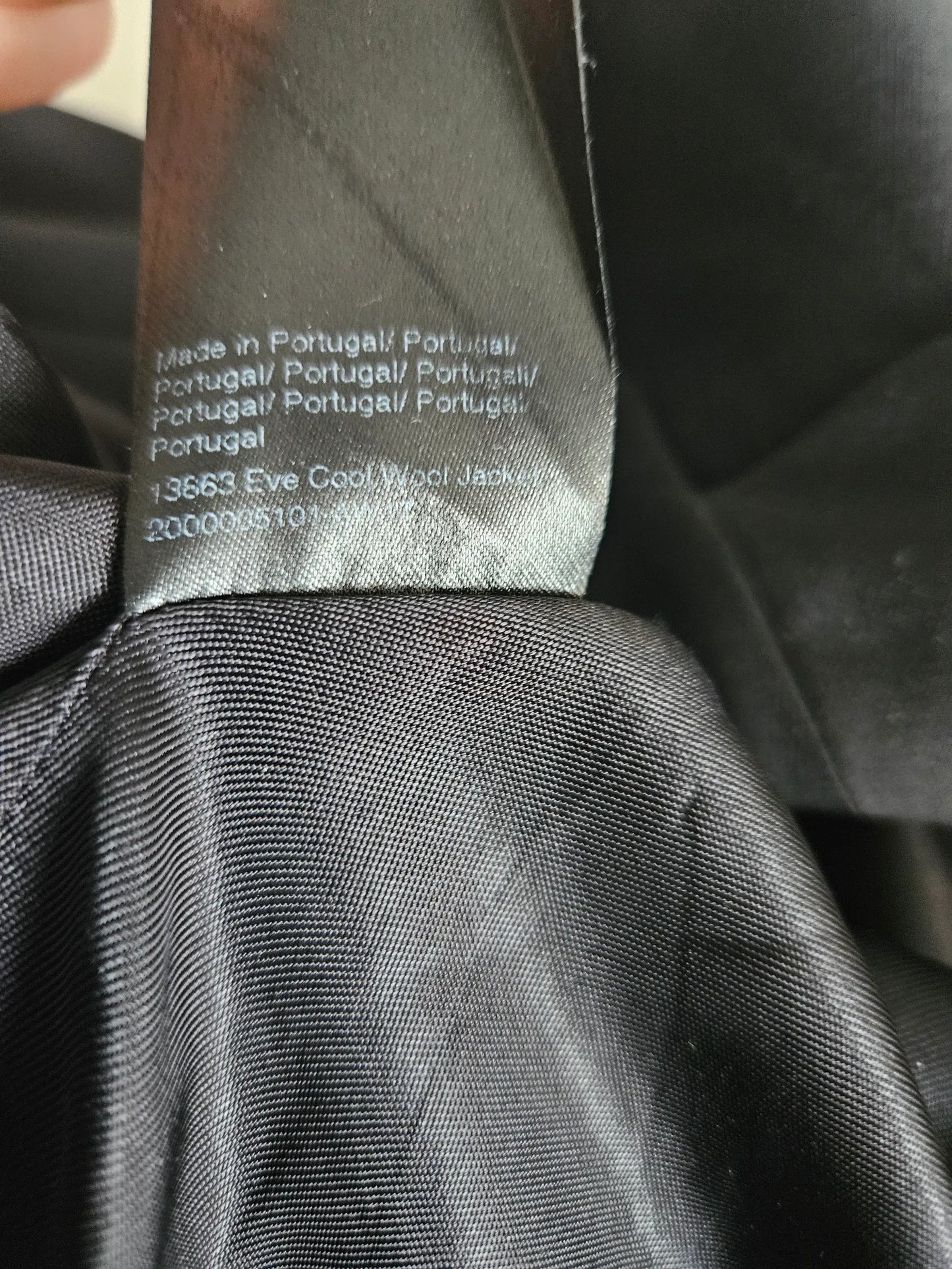 Filippa K Eva Cool Wool-ullkavaj