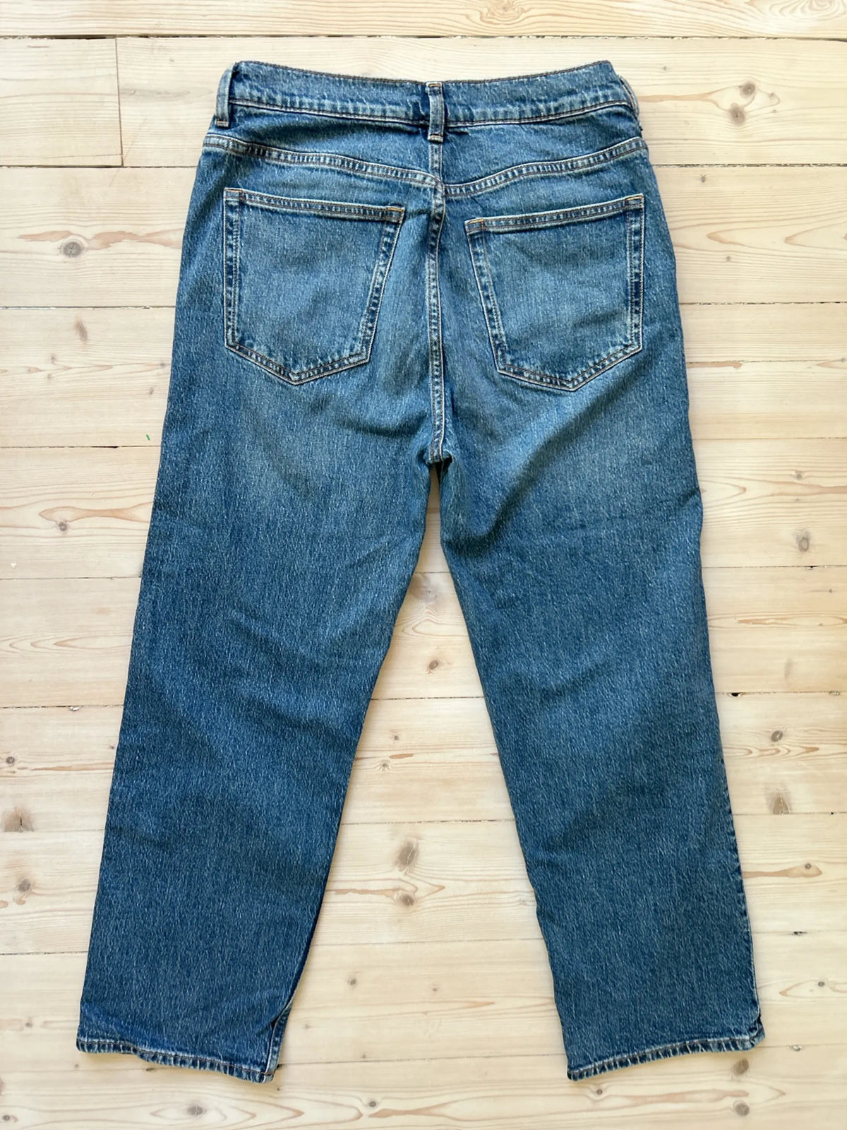 Arket Rose Cropped Jeans