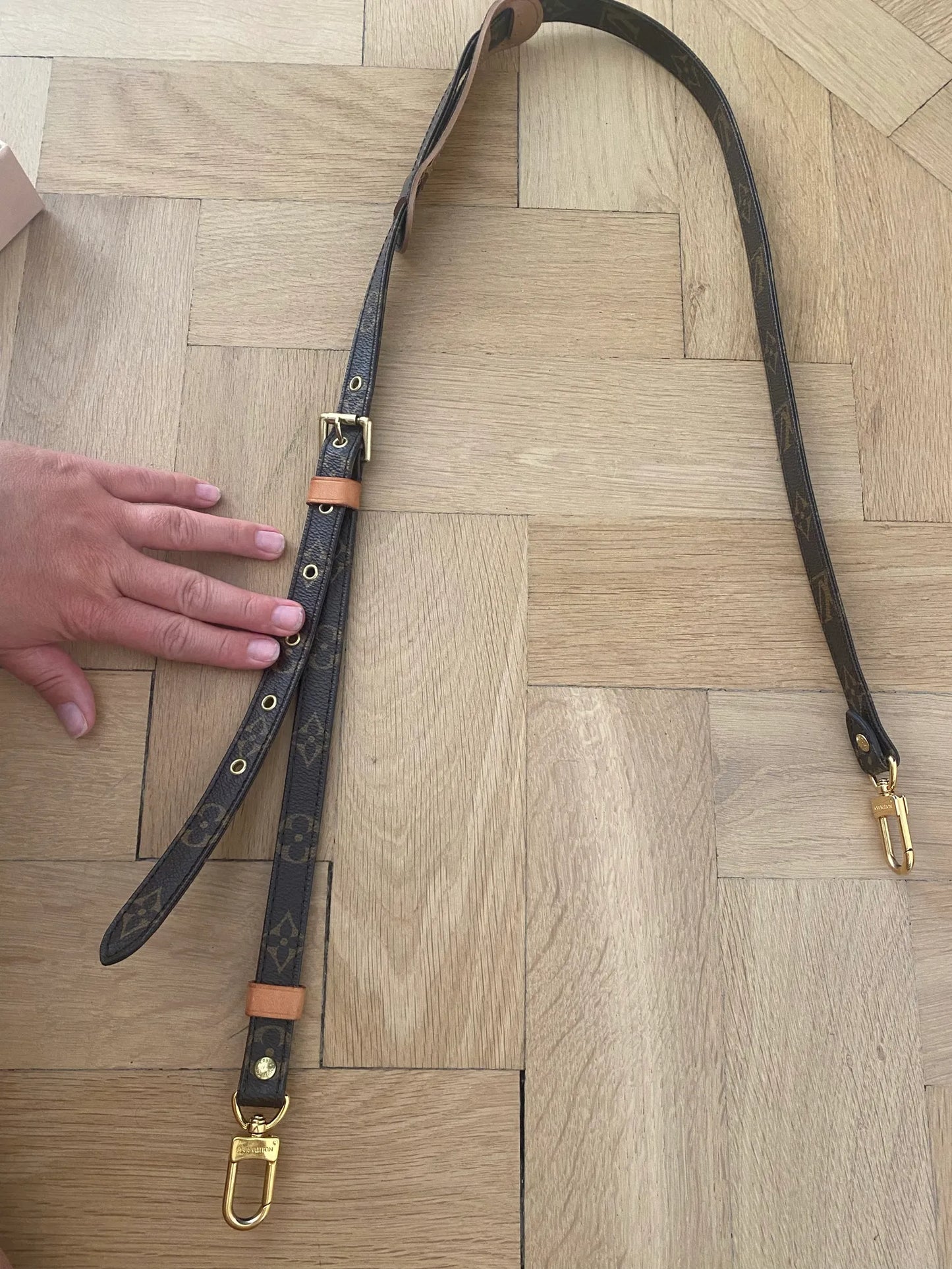 Louis Vuitton Adjustable Shoulder Strap 16 Mm-skinnväska