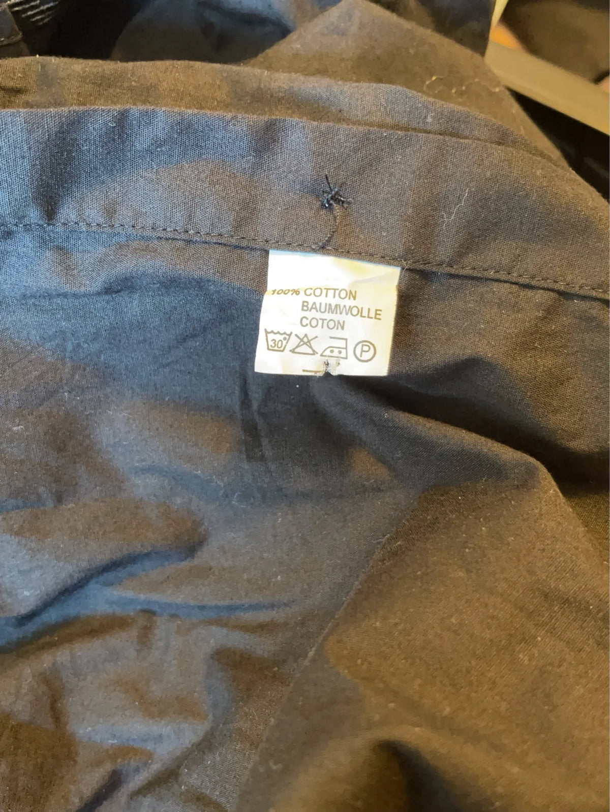 Armani-skjorta NWOT