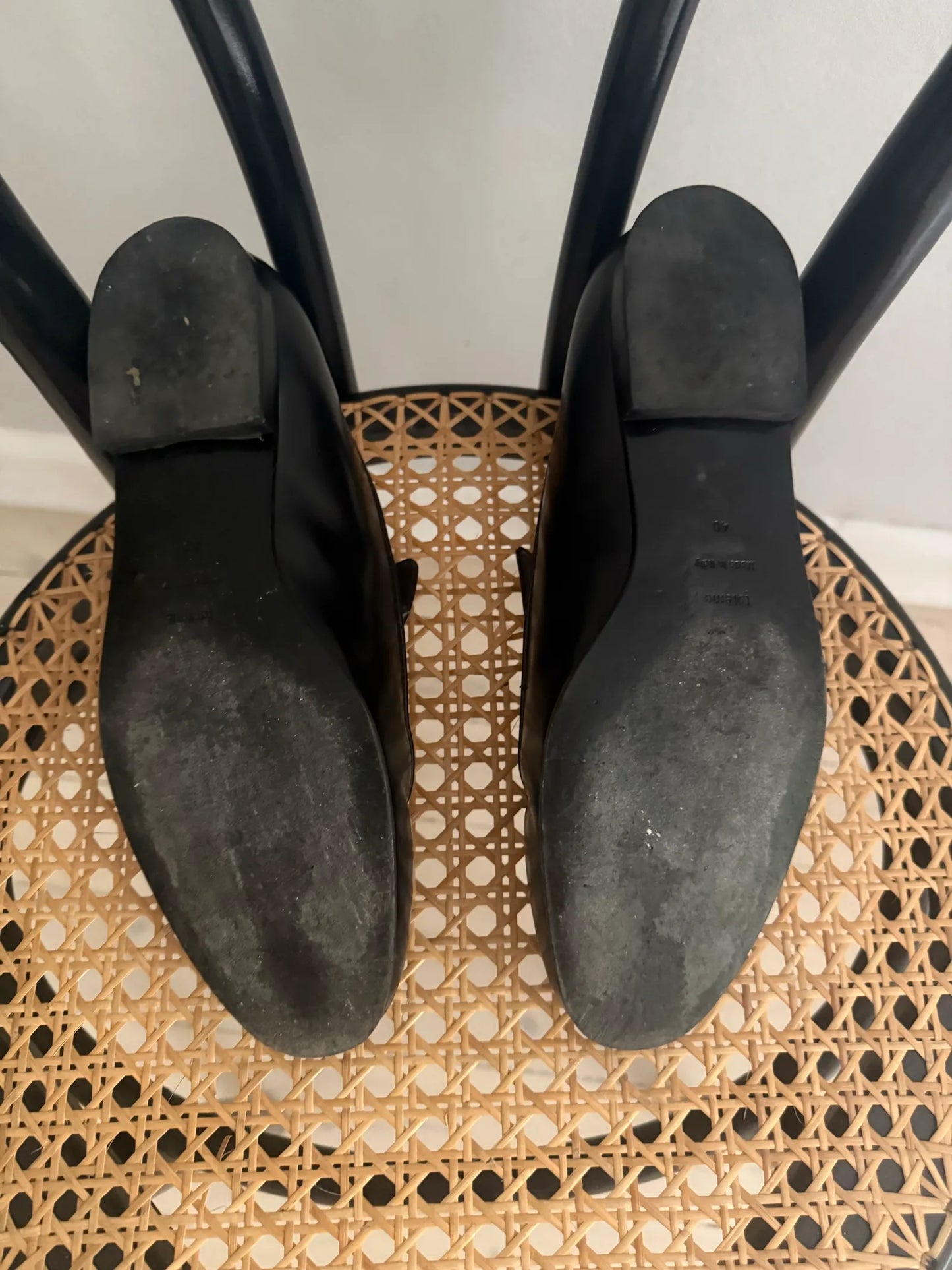 Toteme The Oval Leather-skinnloafers