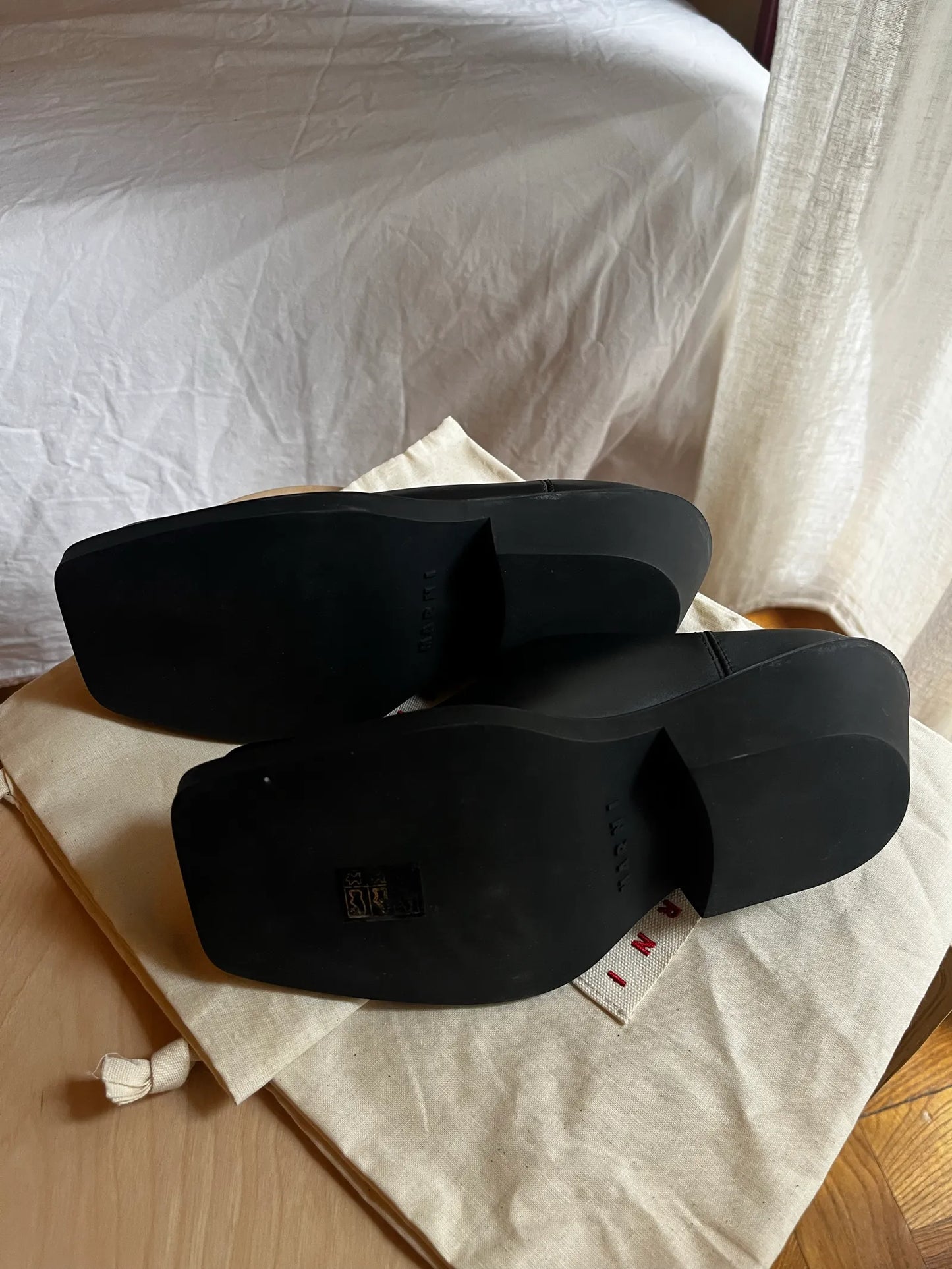Marni-skinnklackar NWT