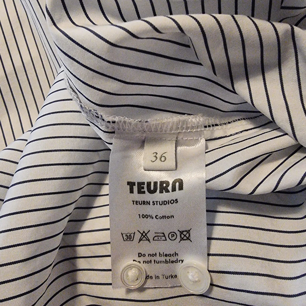 Teurn Studios Poplin Tie Pinstripe-blus