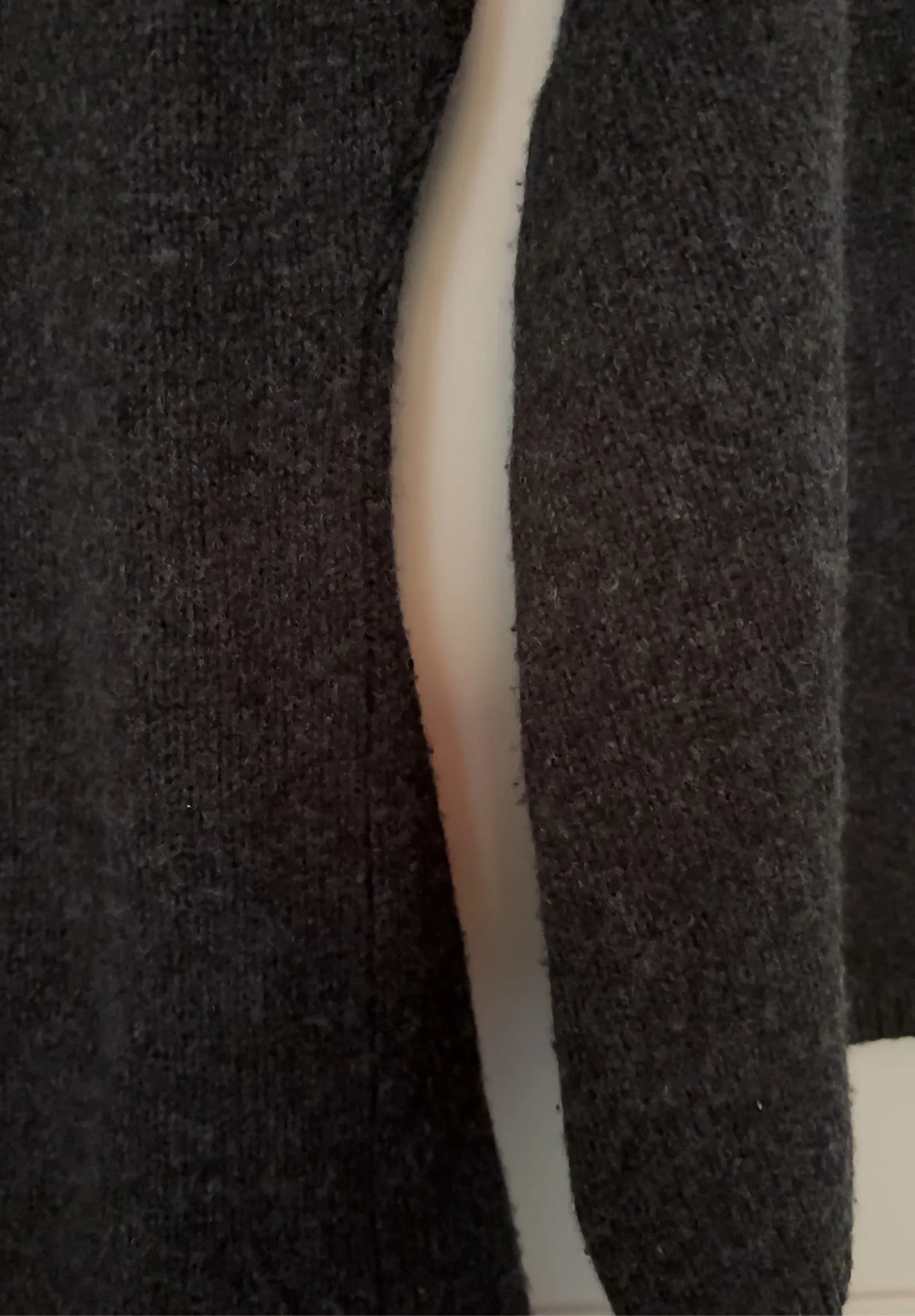 Toteme Curved Wool Cashmere Knit Sweater