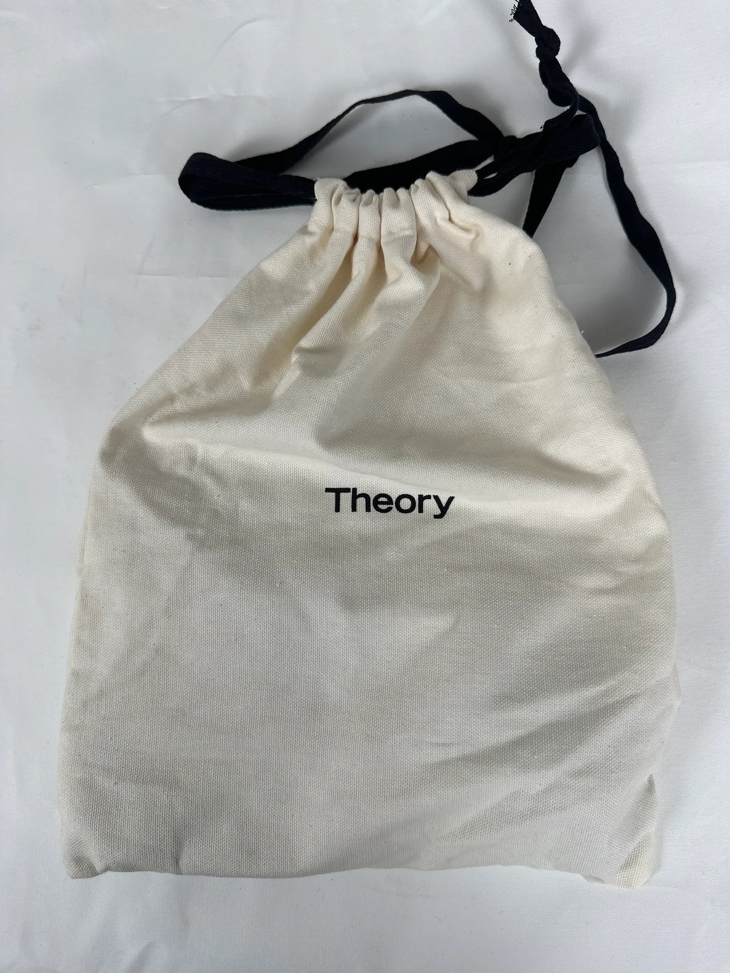 Theory-sandaler