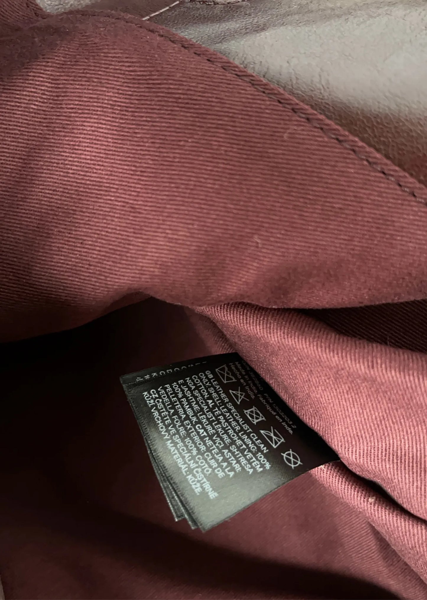 H&M Studio-skinnaxelremsväska
