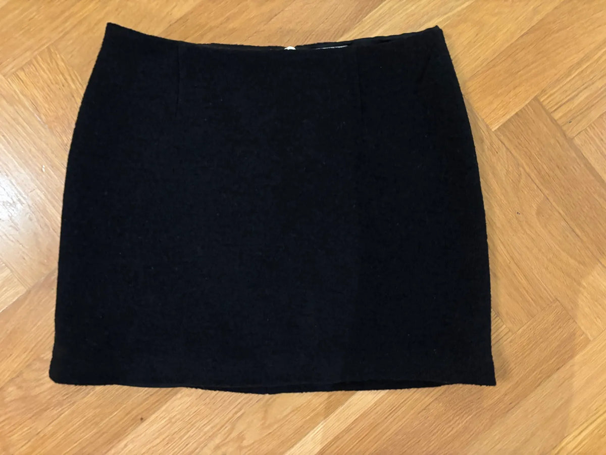Boomerang Skirt