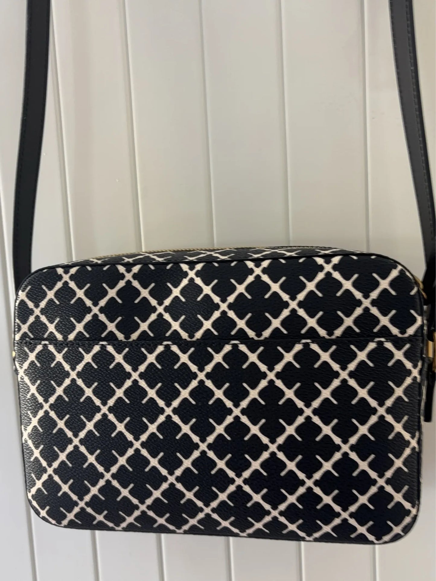 By Malene Birger Lolla-axelremsväska NWOT