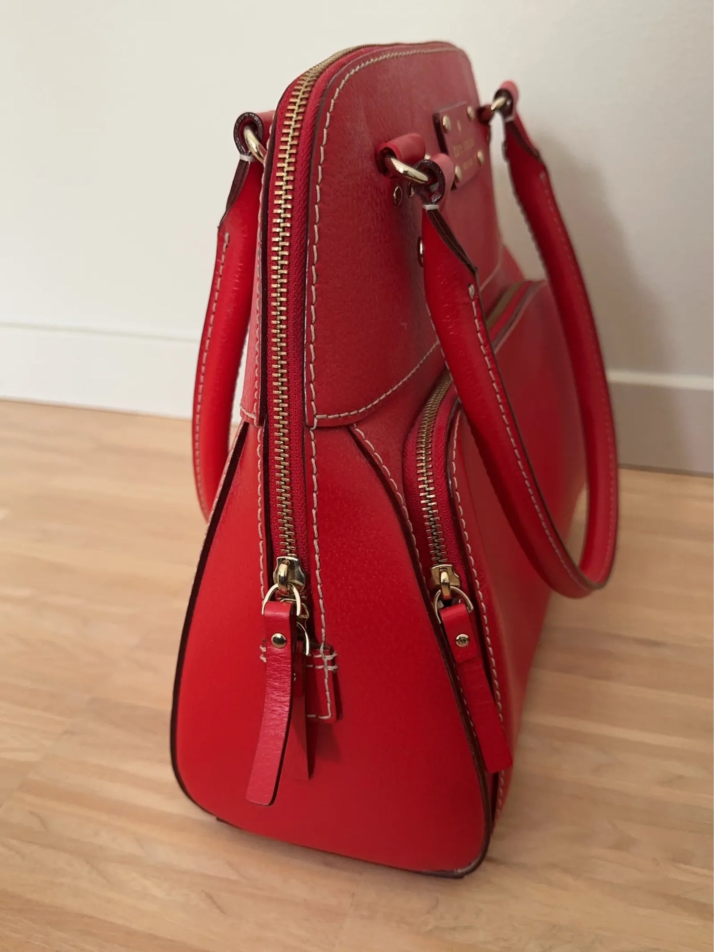 Kate Spade-skinnhandväska