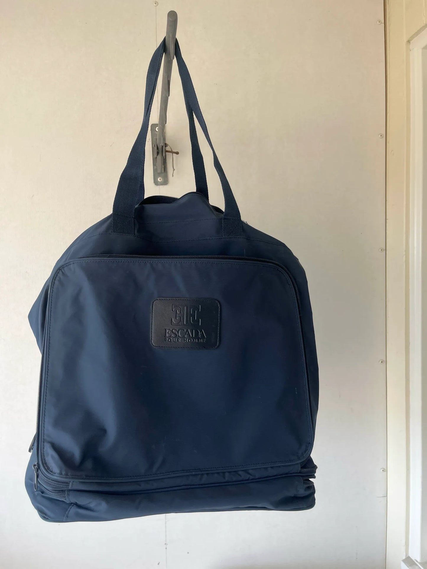 Escada-resväska NWOT