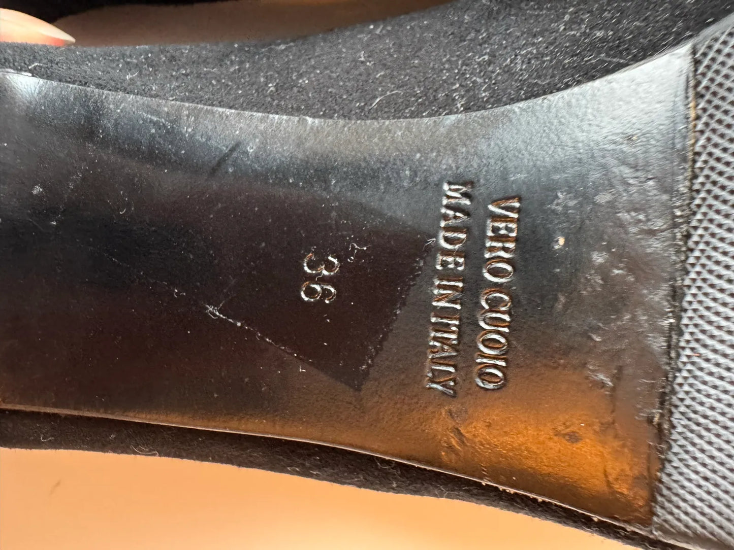 Apair Heels