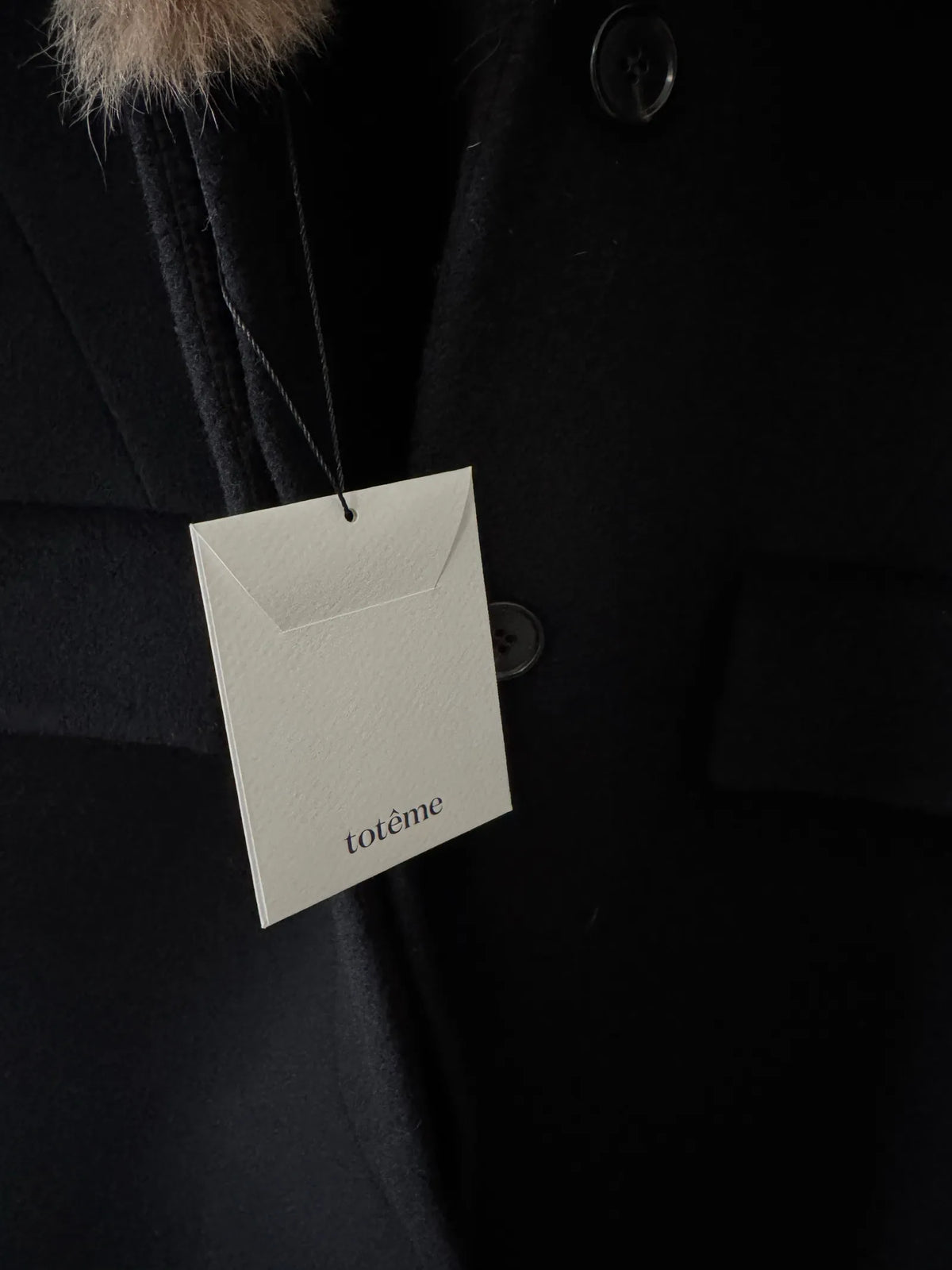Toteme-ullkappa NWT